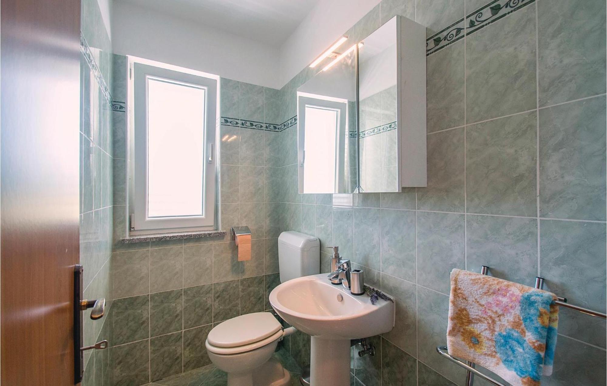 Amazing Apartment In Labin With House Sea View ภายนอก รูปภาพ