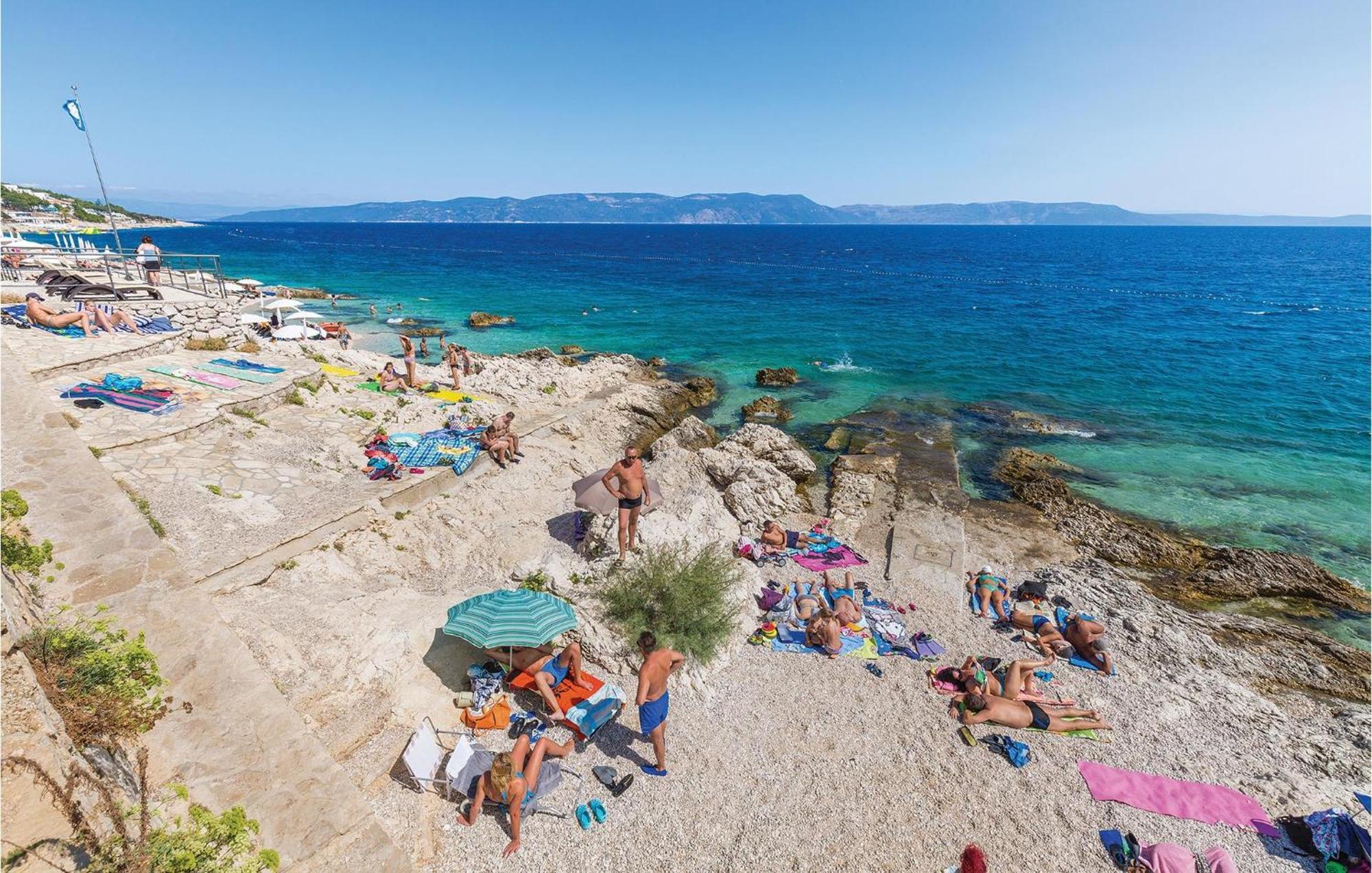 Amazing Apartment In Labin With House Sea View ภายนอก รูปภาพ